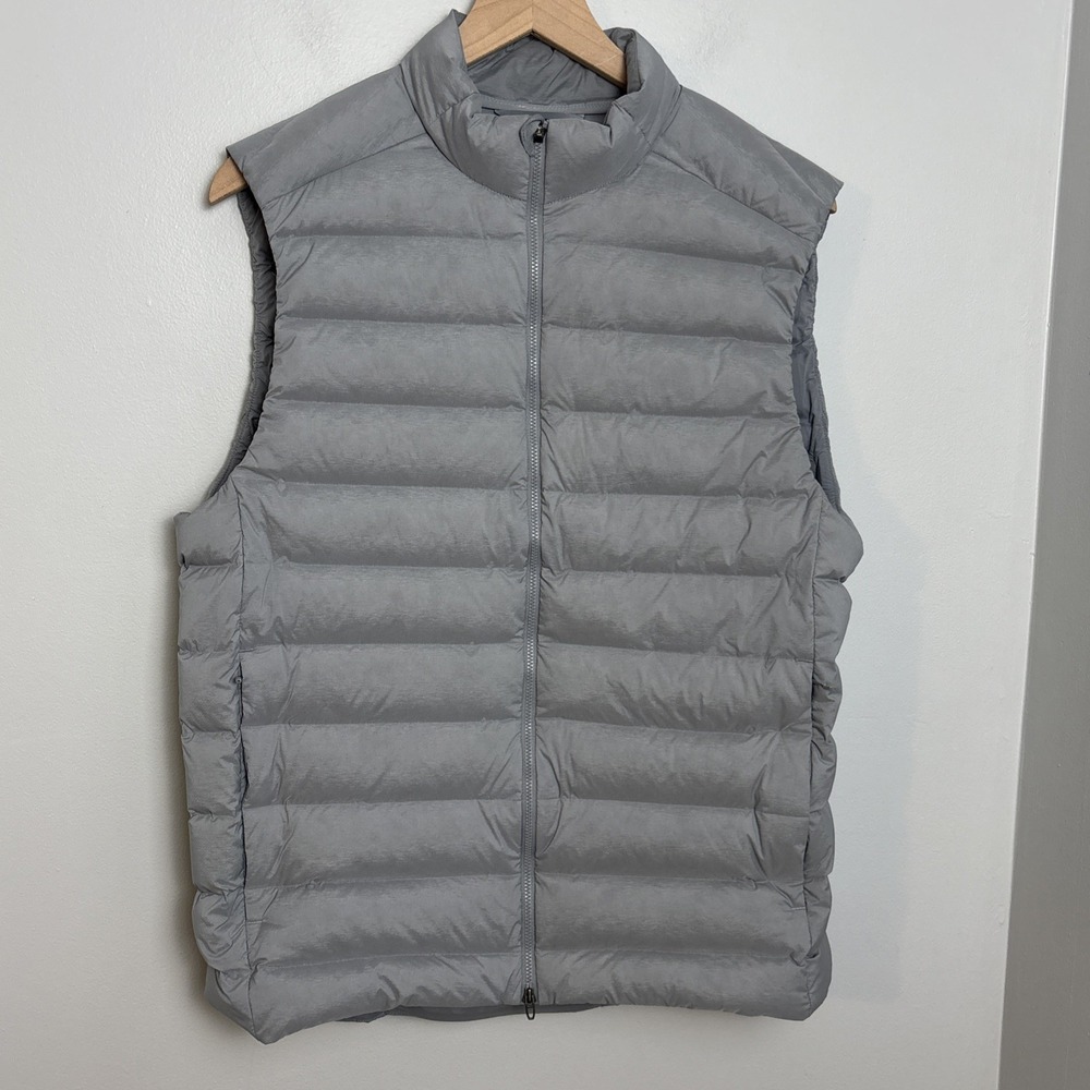 Lululemon Men's Medium Navigation Down Puffer Vest 700 Down Goose Gray